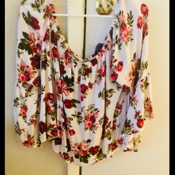 Cute Floral Off Shoulder Crop Top by Ambiance - Picture 2 of 3